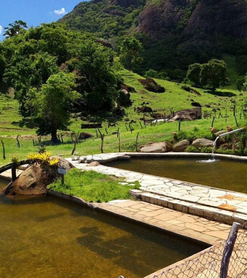 Piscina natural aos pés do Mestre Álvaro